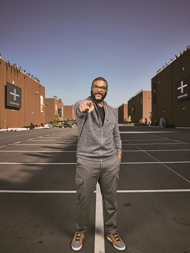 Hành trình Tyler Perry gầy dựng đế chế giải trí tỉ đô - ảnh 1
