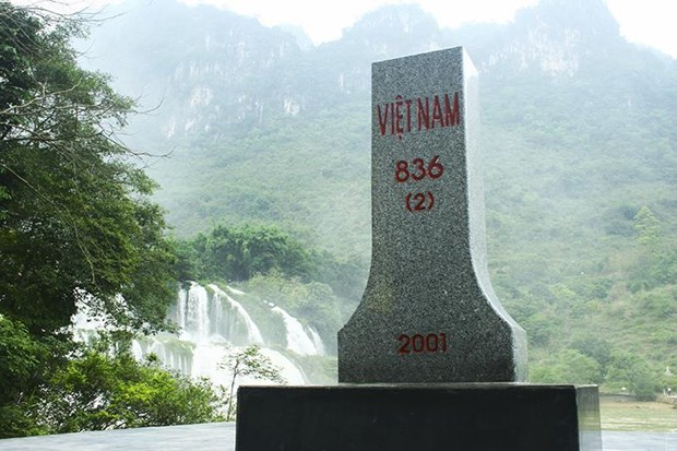 Ky quan mien bien ai: Thac Ban Gioc cung lang da tram tuoi Khuoi Ky hinh anh 8