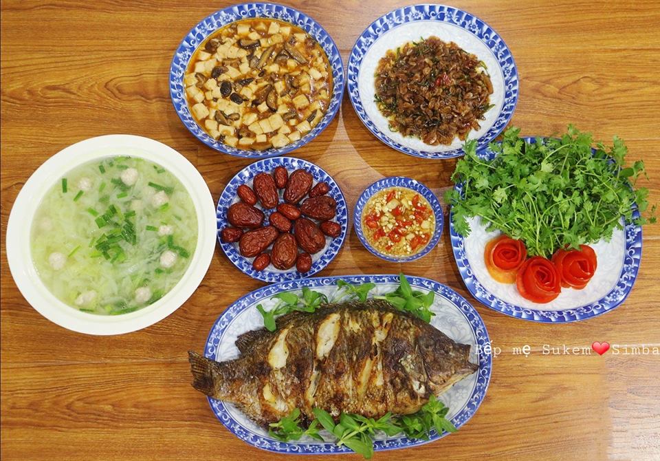 mam com day mau sac nhu tranh truu tuong picasso, nhin da nghien hinh anh 9