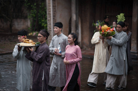 Ngày hội tôn vinh trang phục nam truyền thống