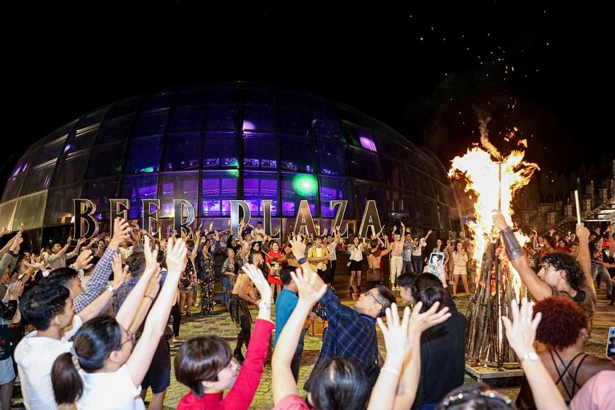 Đêm lửa trại sôi động tại Khu du lịch Sun World Ba Na Hills