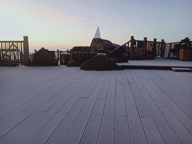 Sáng nay tuyết phủ trắng nóc nhà Việt Nam Fansipan - 7