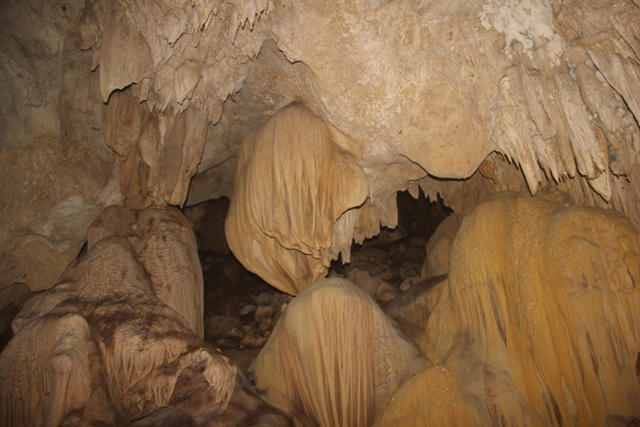 Khám phá hang động tuyệt đẹp ẩn sâu hàng chục năm giữa rừng Quảng Trị - 8