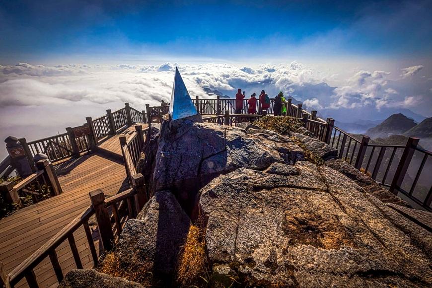 Fansipan – điểm đến luôn khiến dân xê dịch bất ngờ