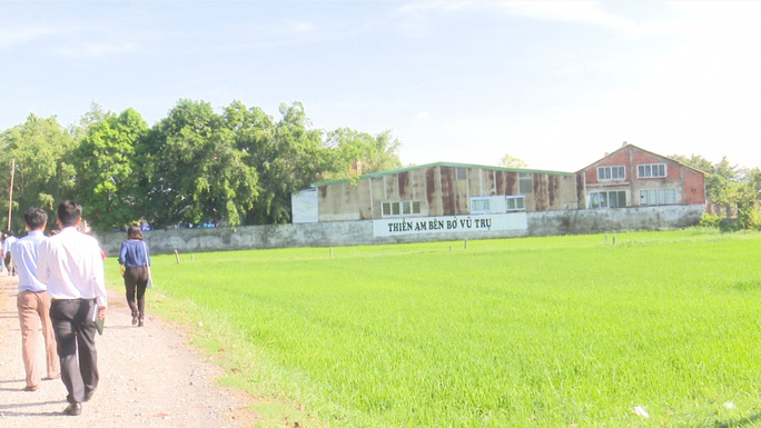 NÓNG: Khởi tố vụ lợi dụng tôn giáo, từ thiện để trục lợi tại “Tịnh thất Bồng Lai” - Ảnh 2. NÓNG: Khởi tố vụ lợi dụng tôn giáo, từ thiện để trục lợi tại “Tịnh thất Bồng Lai” - Ảnh 2.