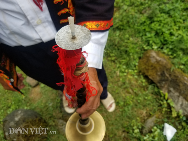 tram bong tieng ken pi le cua nguoi dao tren dinh mau son hinh anh 3