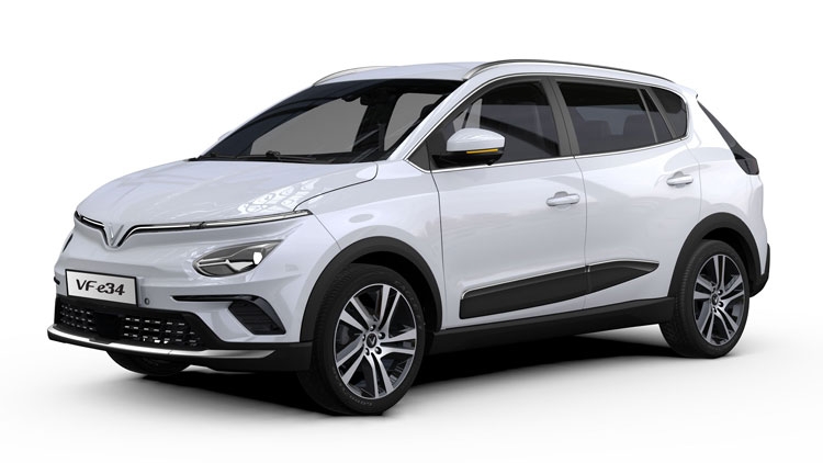 Cận cảnh VinFast VF e34 - xe điện make-in-Vietnam bứt phá mọi giới hạn