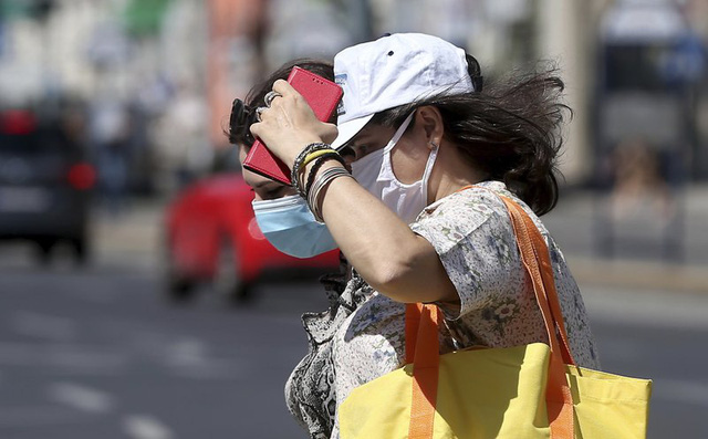 Tổng số người nhiễm COVID-19 trên toàn cầu vượt 29 triệu ca - Ảnh 3.