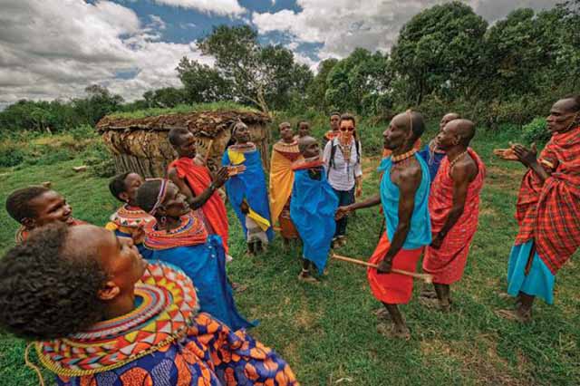 bo toc ky la o chau phi, phu nu cao troc dau, dan ong xo khuyen tai hinh anh 2