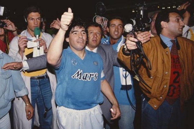 Những khoảnh khắc đáng nhớ trong sự nghiệp của Diego Maradona - 6