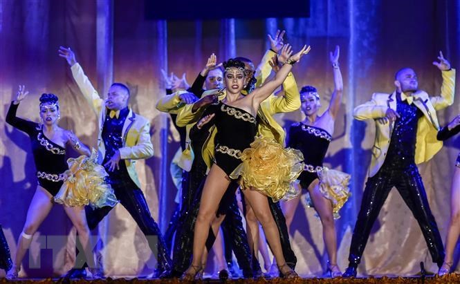 Suc hut cua Le hoi Salsa lon nhat the gioi tai Colombia hinh anh 1