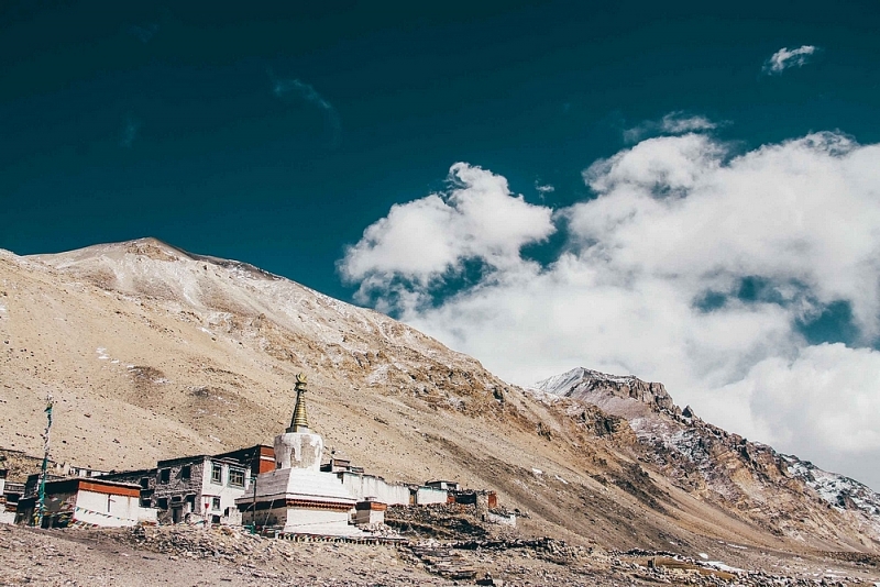 giai ma su linh thieng cua nhung ngoi chua tren nui