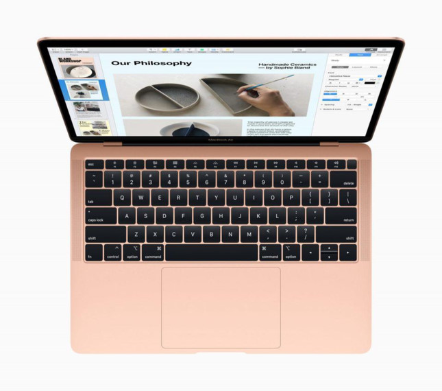 Description: Những hình ảnh đầu tiên về chiếc MacBook Air mới với màn hình Retina - ảnh 6