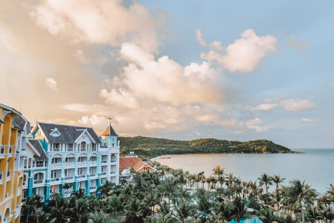 Đảo Ngọc bước vào mùa đẹp nhất năm, dân du lịch, giới đầu tư đều phát sốt - Ảnh 5.